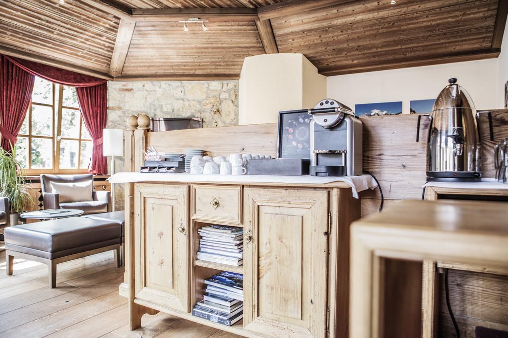 Hotel Schoenegg Wengen Bagian luar foto